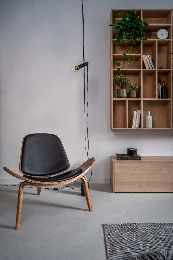 Architect's Seafront Flat Apartment