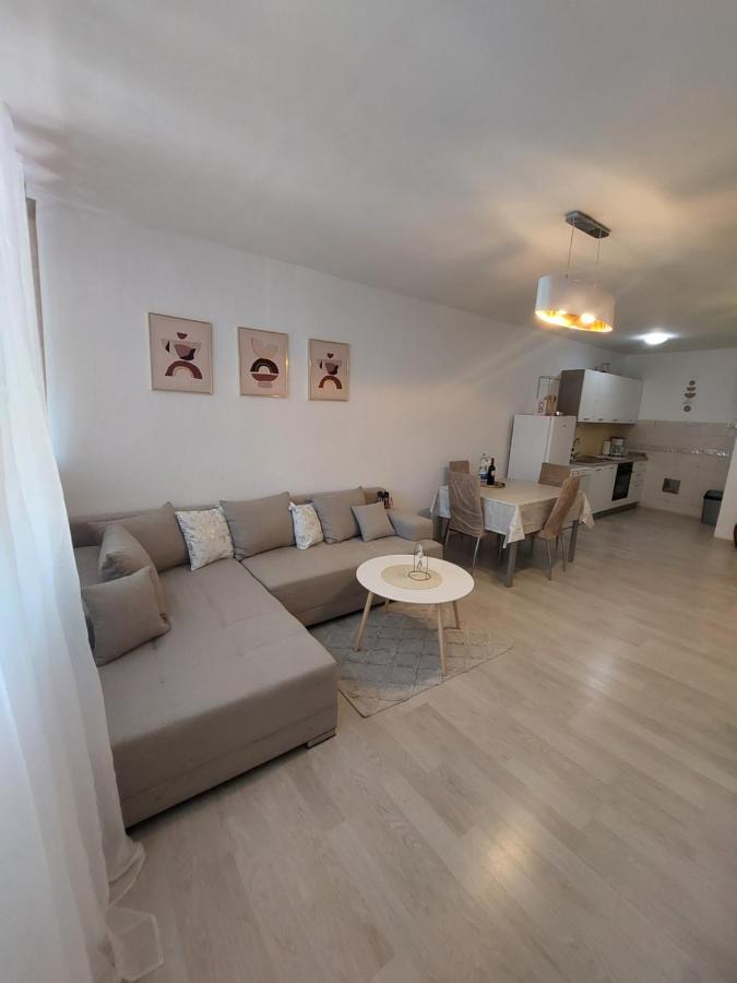 Golden Star Appartement *
