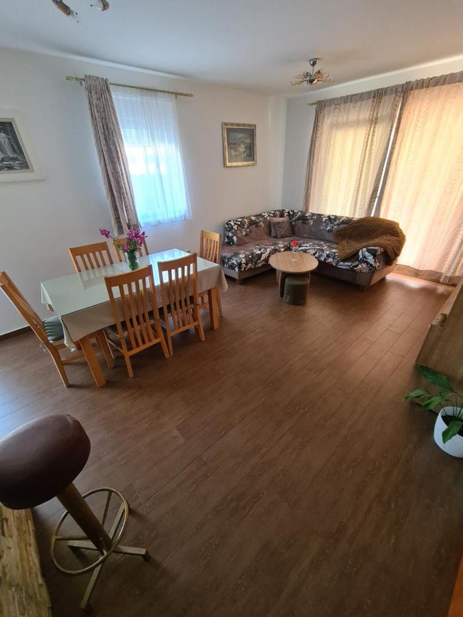 Apartment Ljubo Split