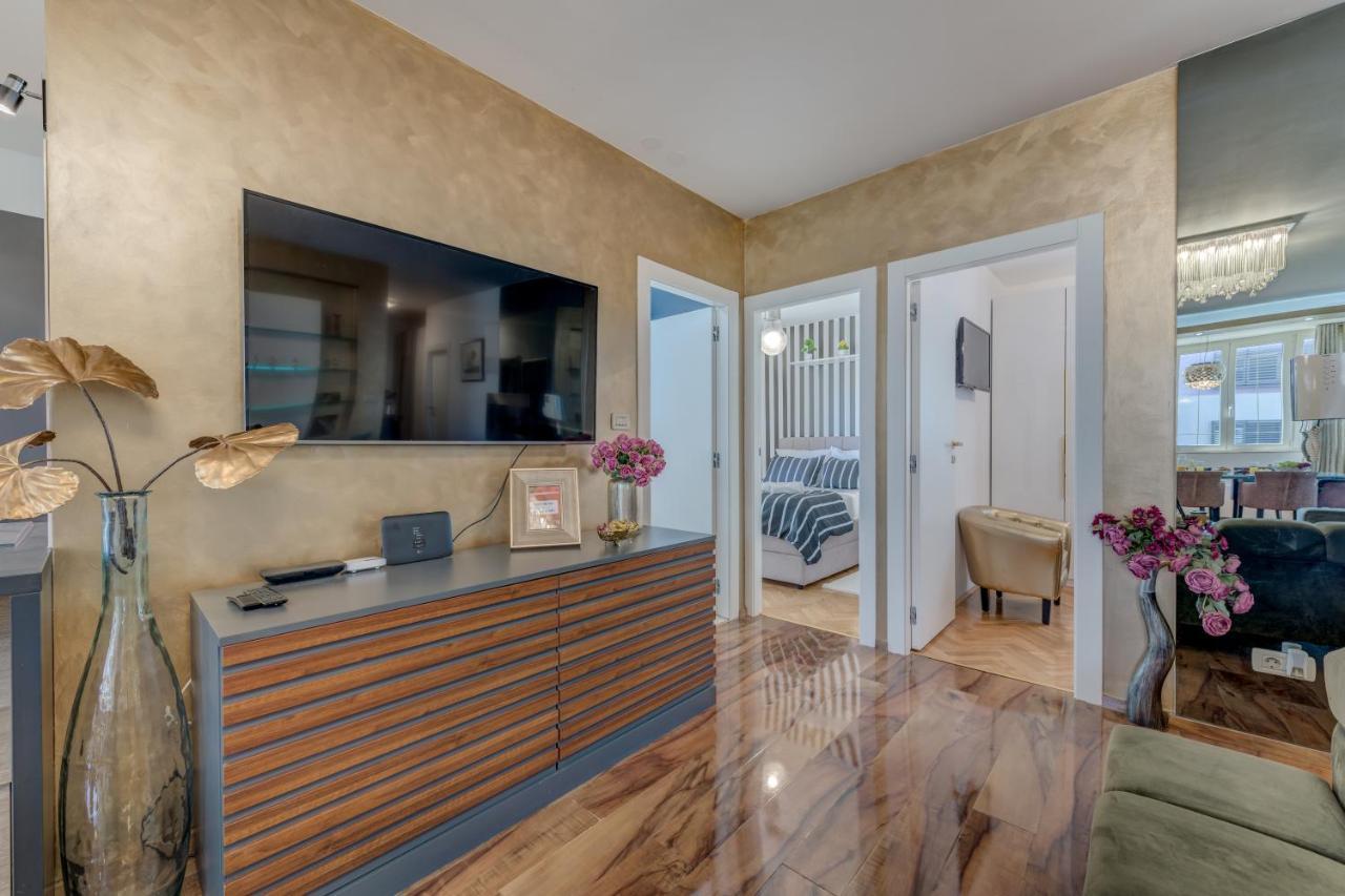 Spacious Lux Split