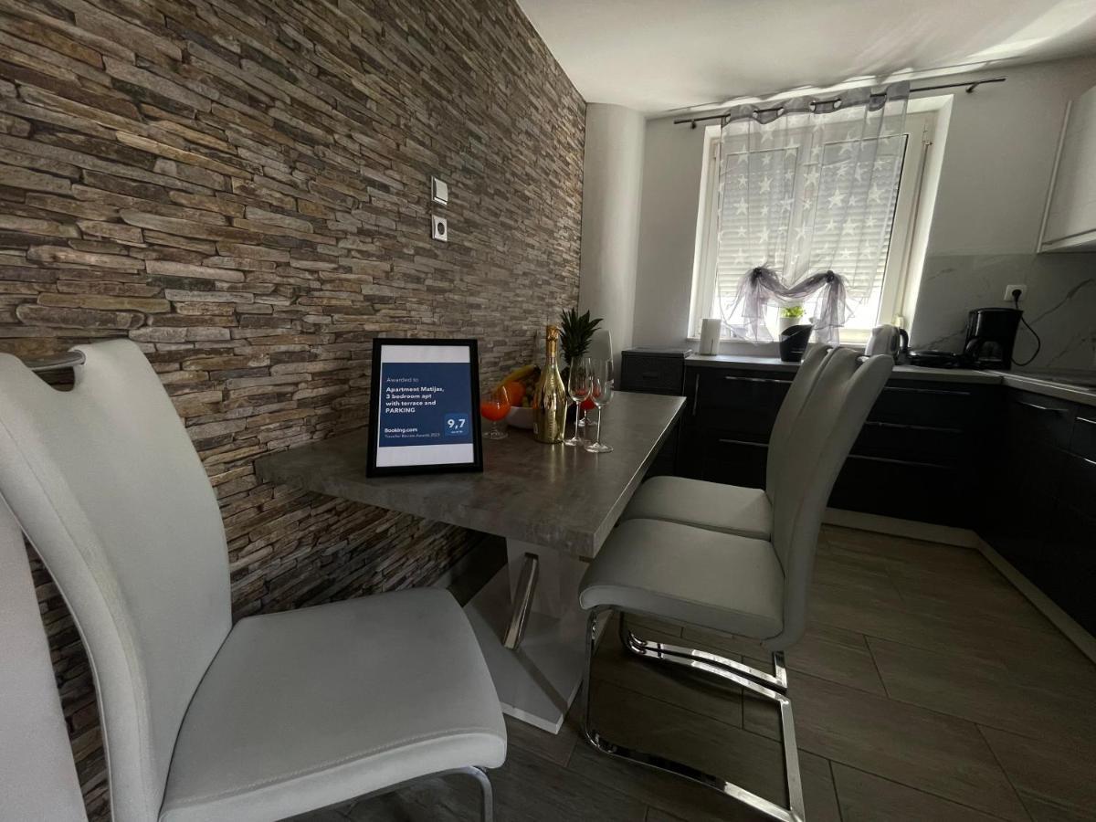 Apartman Matijas, 3 Bedroom With Terrace And Parking *
