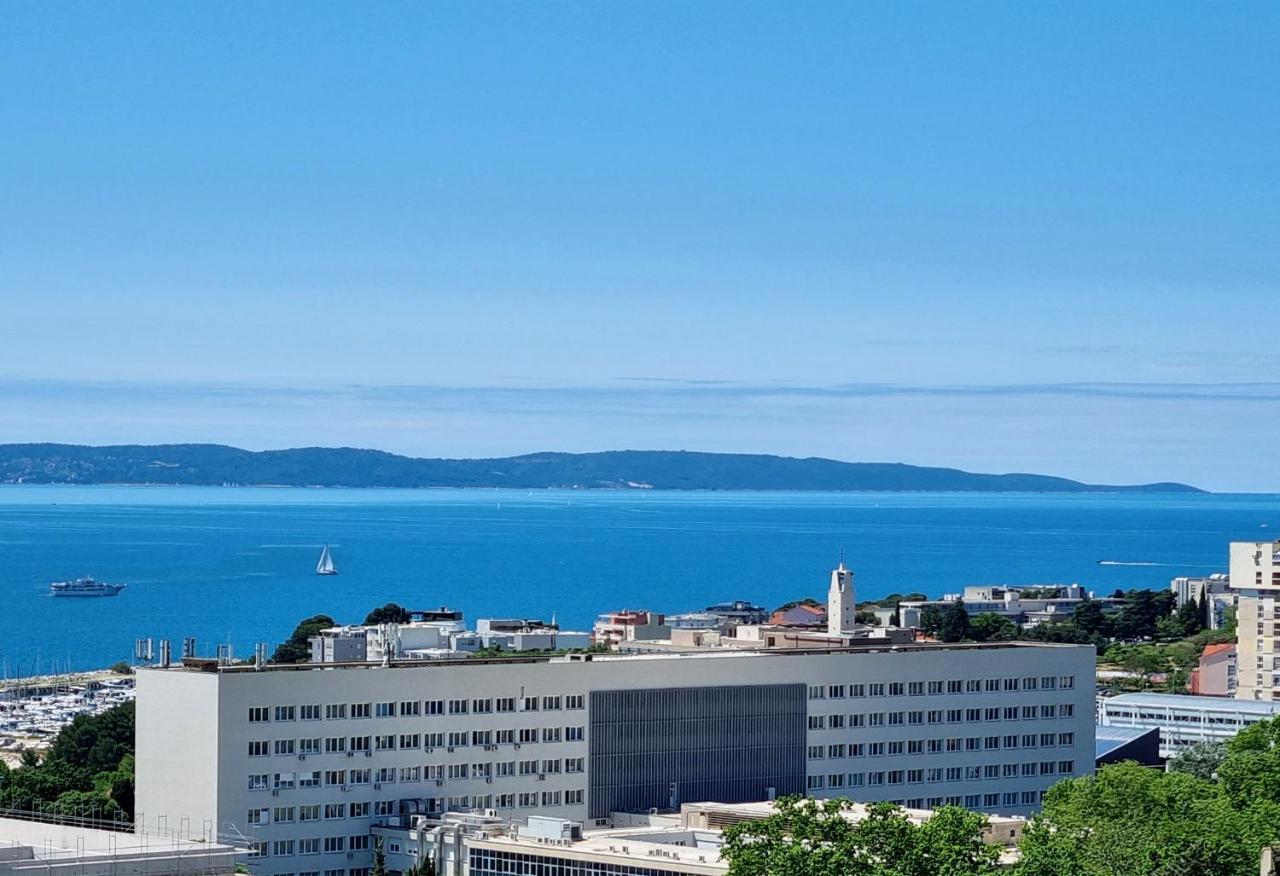 Bob Luxury Design & Sea View Apartment *