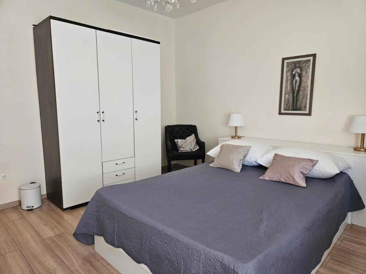 Quiet 2br Apt Apartamento