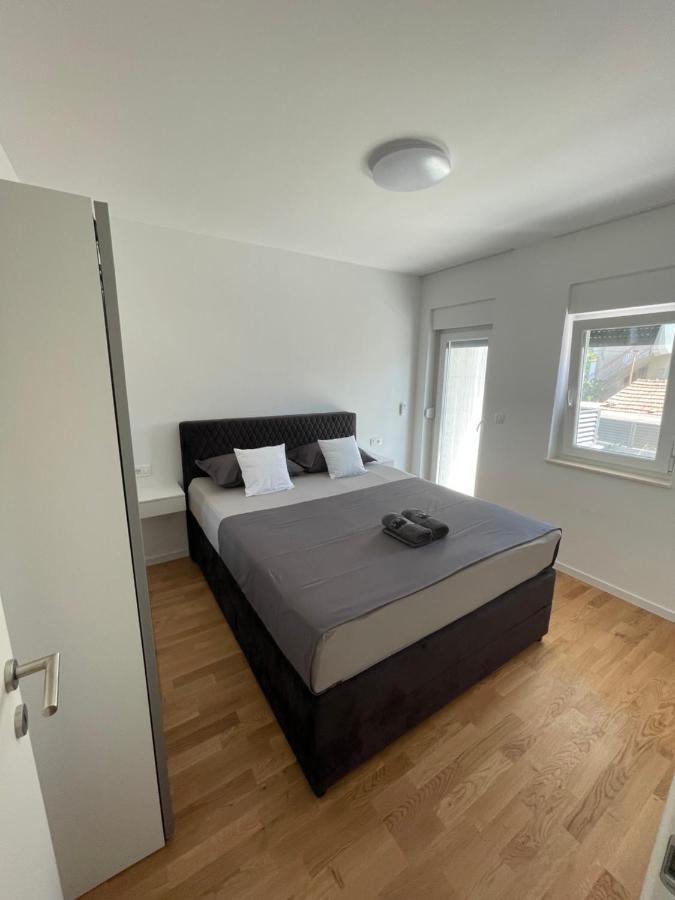 Naomi Apartment