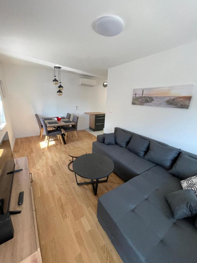 Naomi 2 Apartment