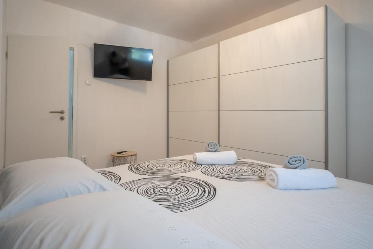 Apartman Mirjana Apartamento *