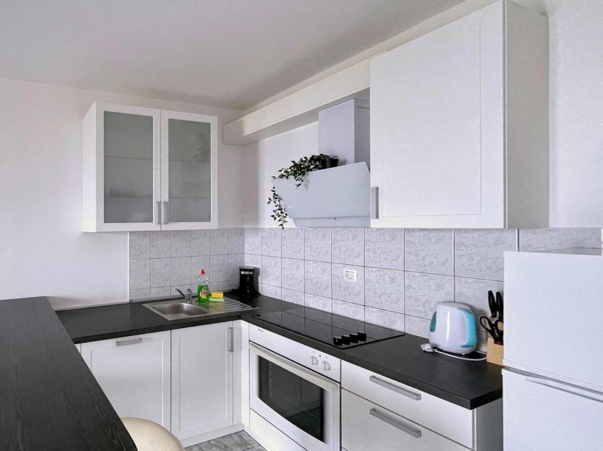Lo Seaview Haven Apartment