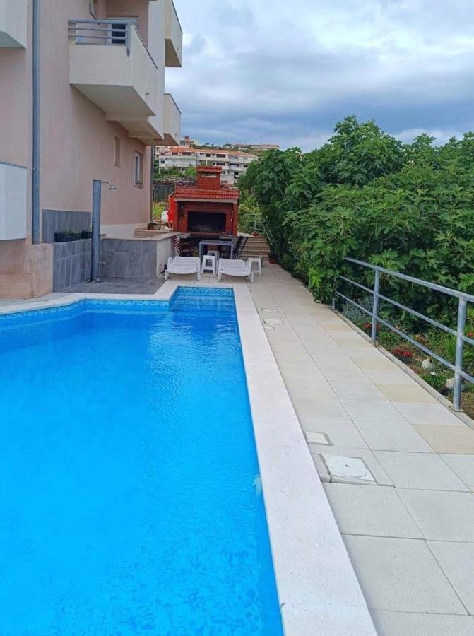 Lo Seaview Haven Apartment Split