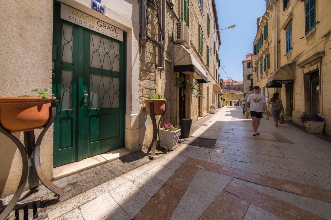 Apartment Hidden Luxury 2br With Terrace Split