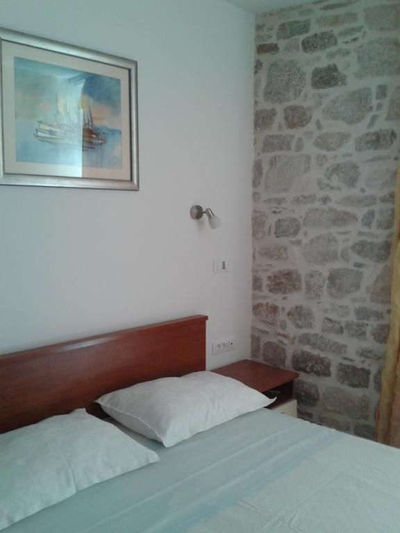 Apartment Old Town Mila *