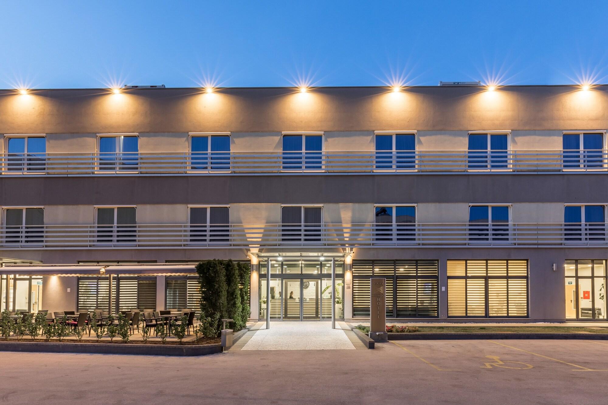 Hotel Mondo 4* Split