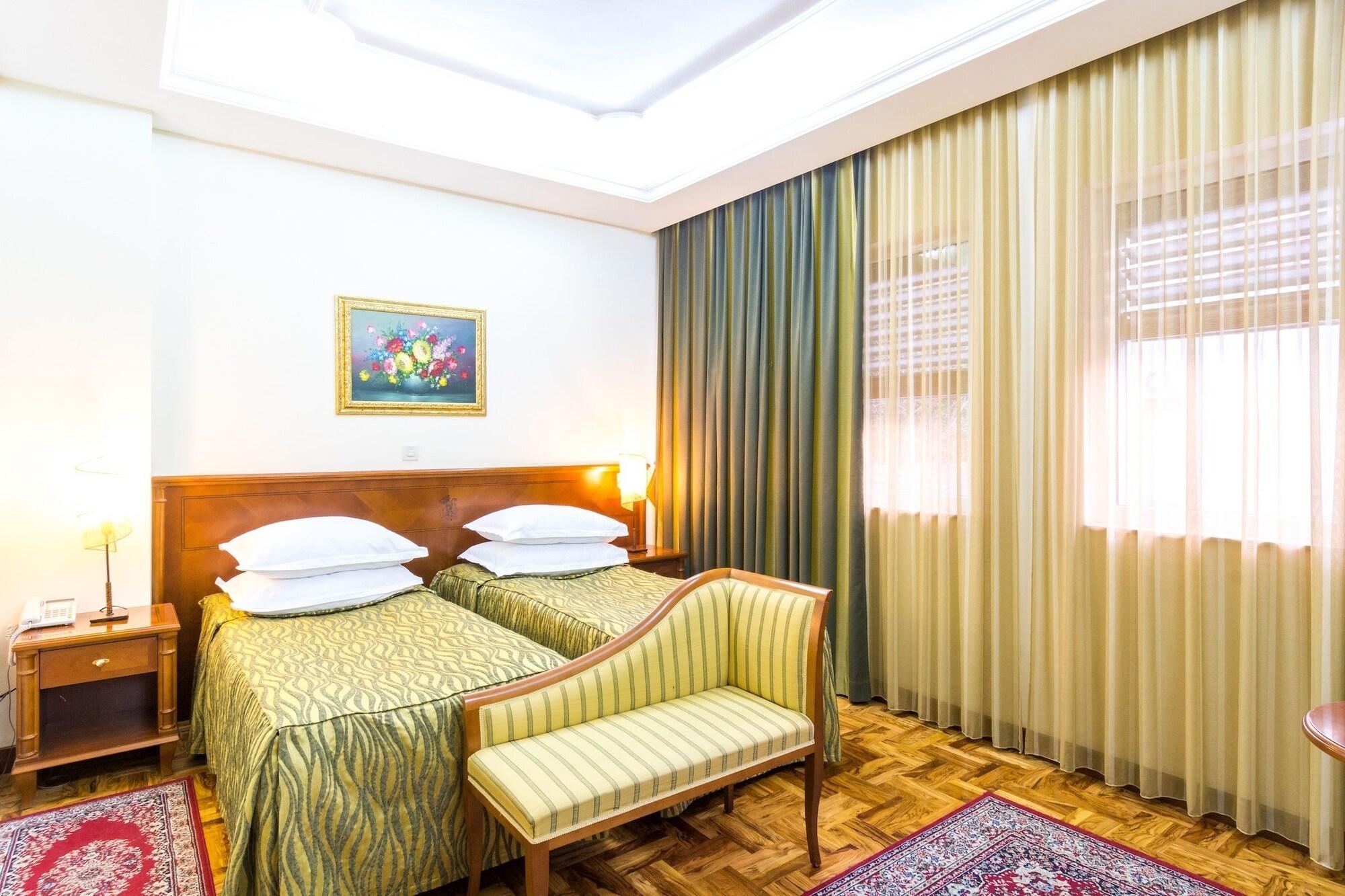 Hotel President