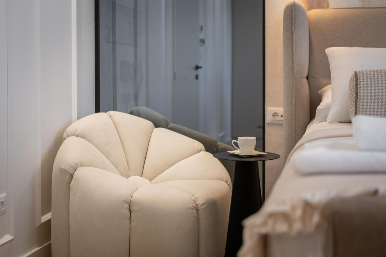 Luxury Le Prestige Few Minutes From Split's Iconic Waterfront Gasthuis