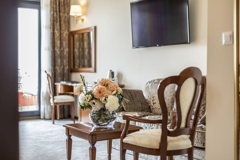 Hotel Cvita 4*