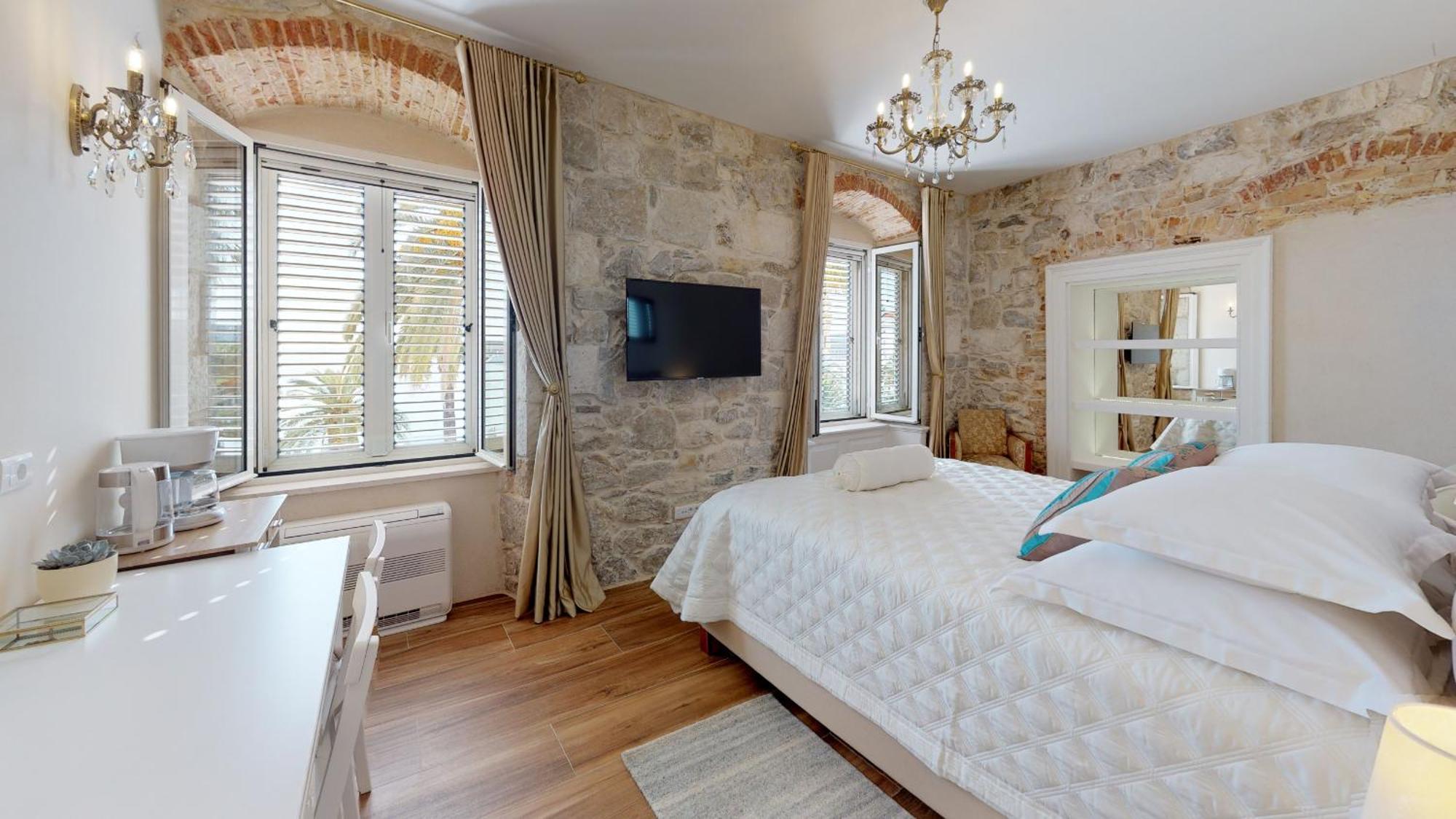 Chrysanta Apartman Split