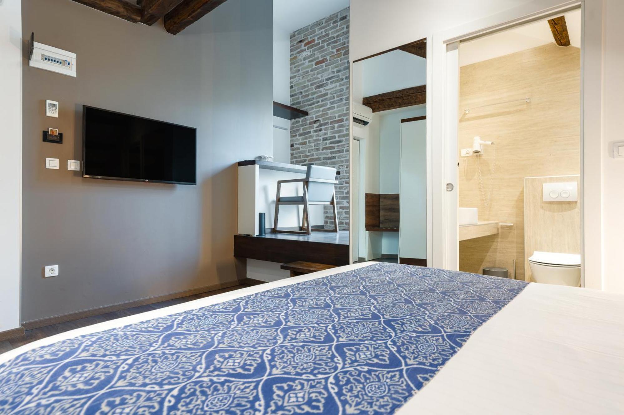 Azur Luxury Guest house
