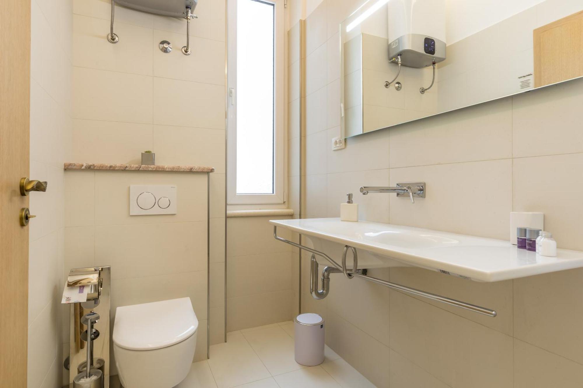 Guest house Luxury In The Center Of - Maniva