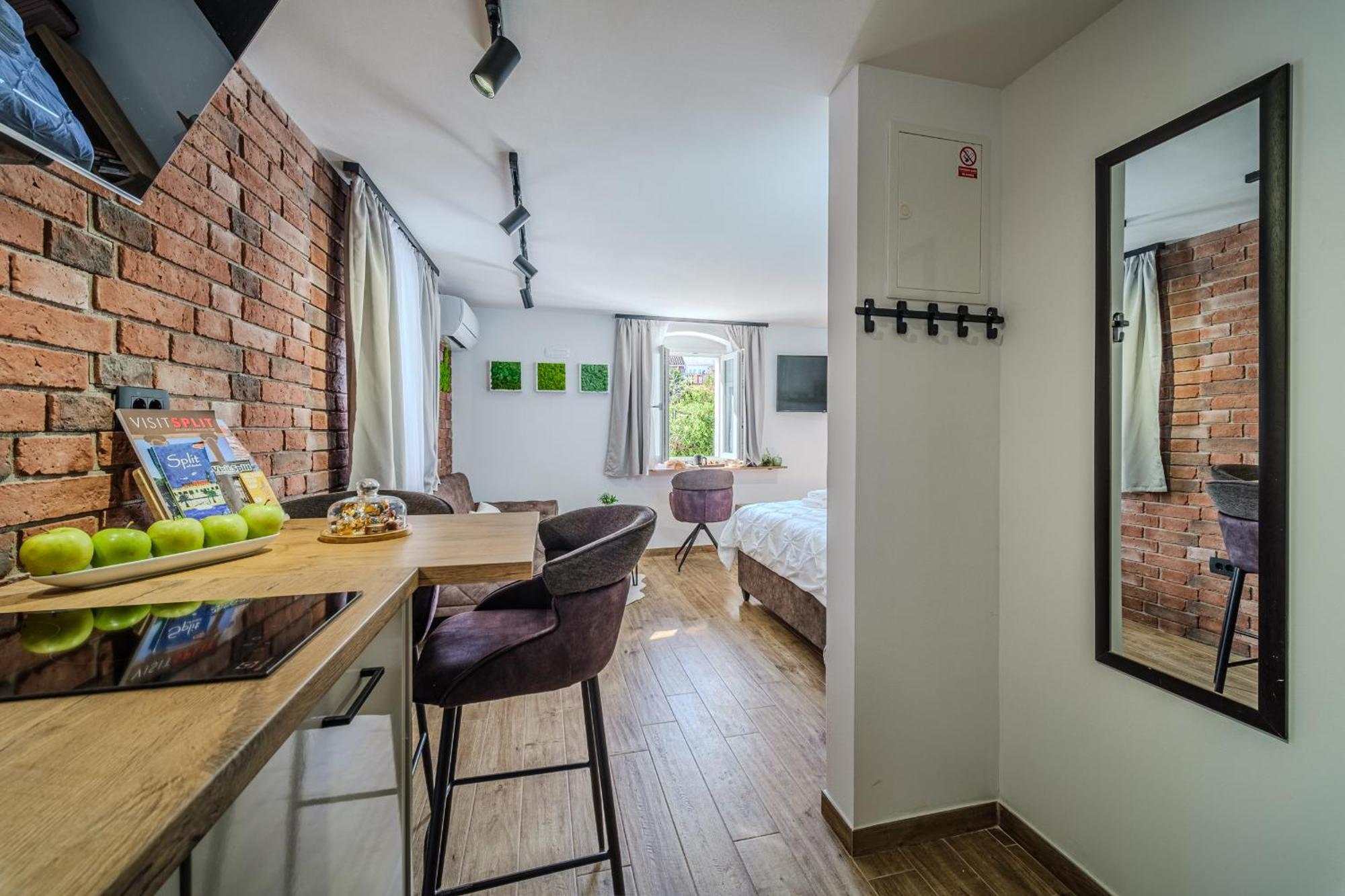 Apple Apartment