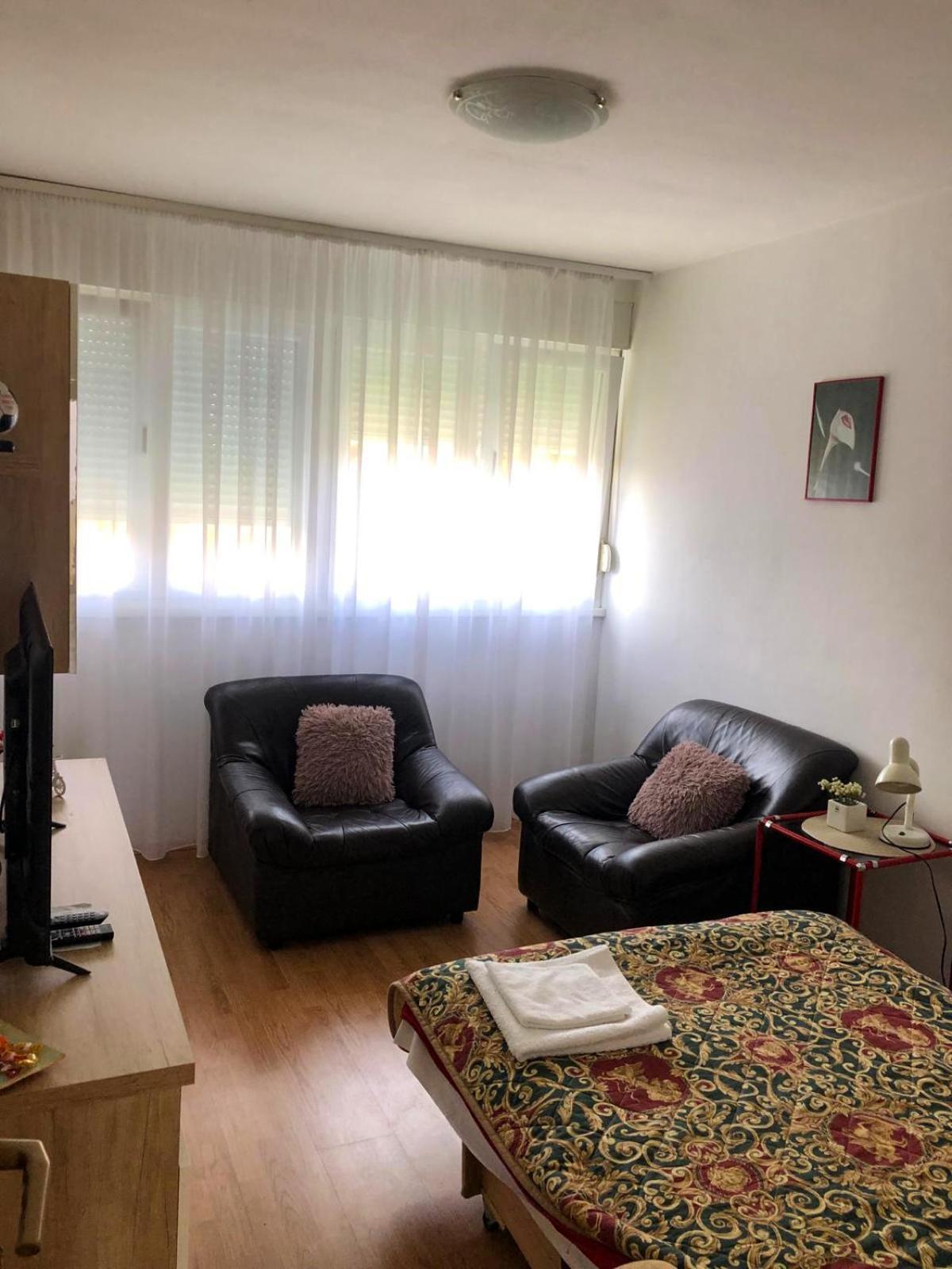 Maja Apartment *