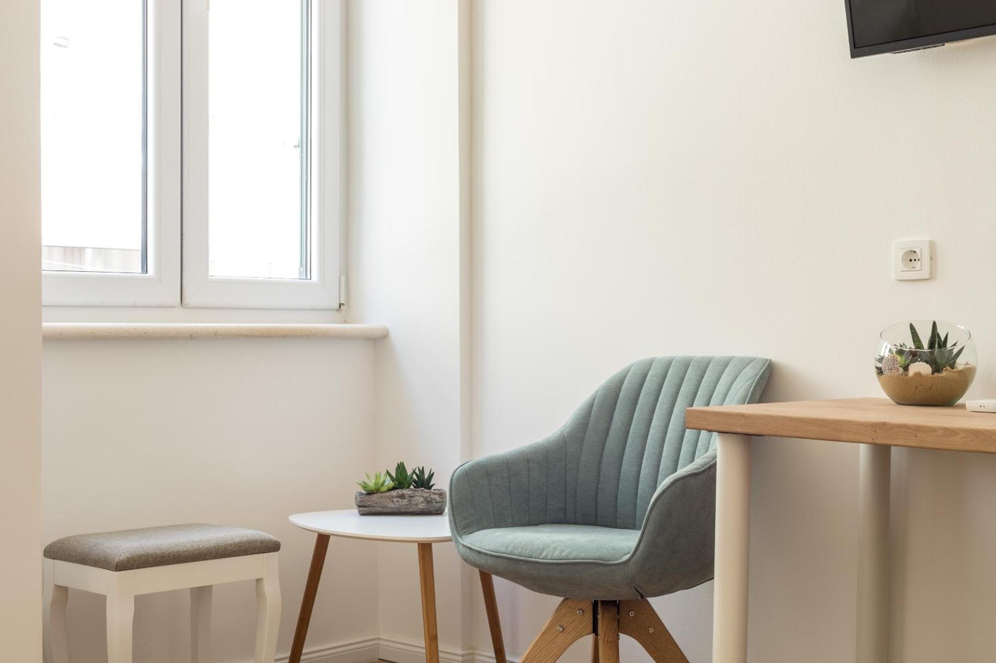 Luxury In The Center Of - Maniva Guest house