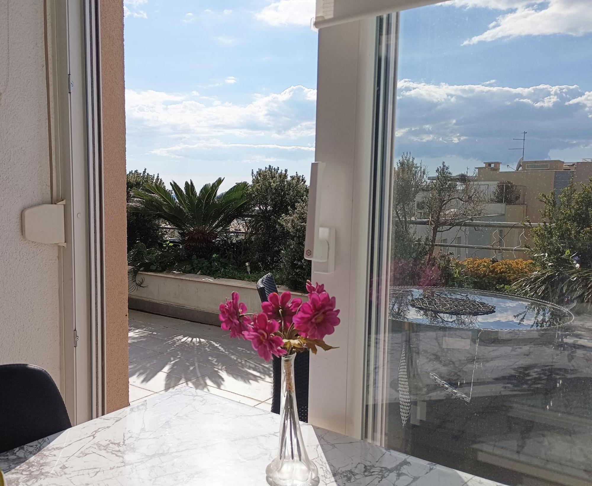 Sea View Znjan Apartment *