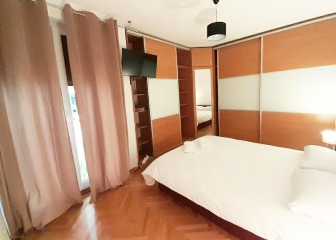 Beautiful Large Apartment, Walk To Beach Apartment Split