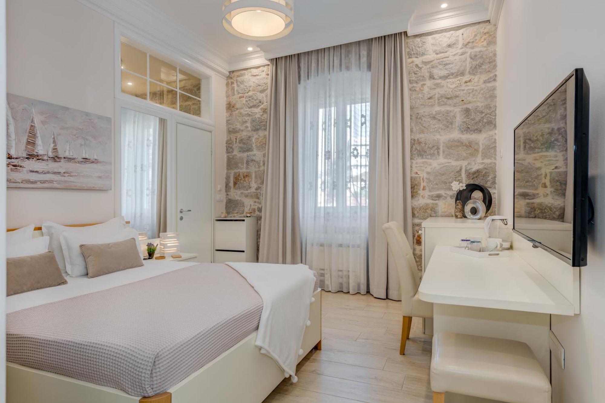 Victoria Luxury - Downtown 4* Split