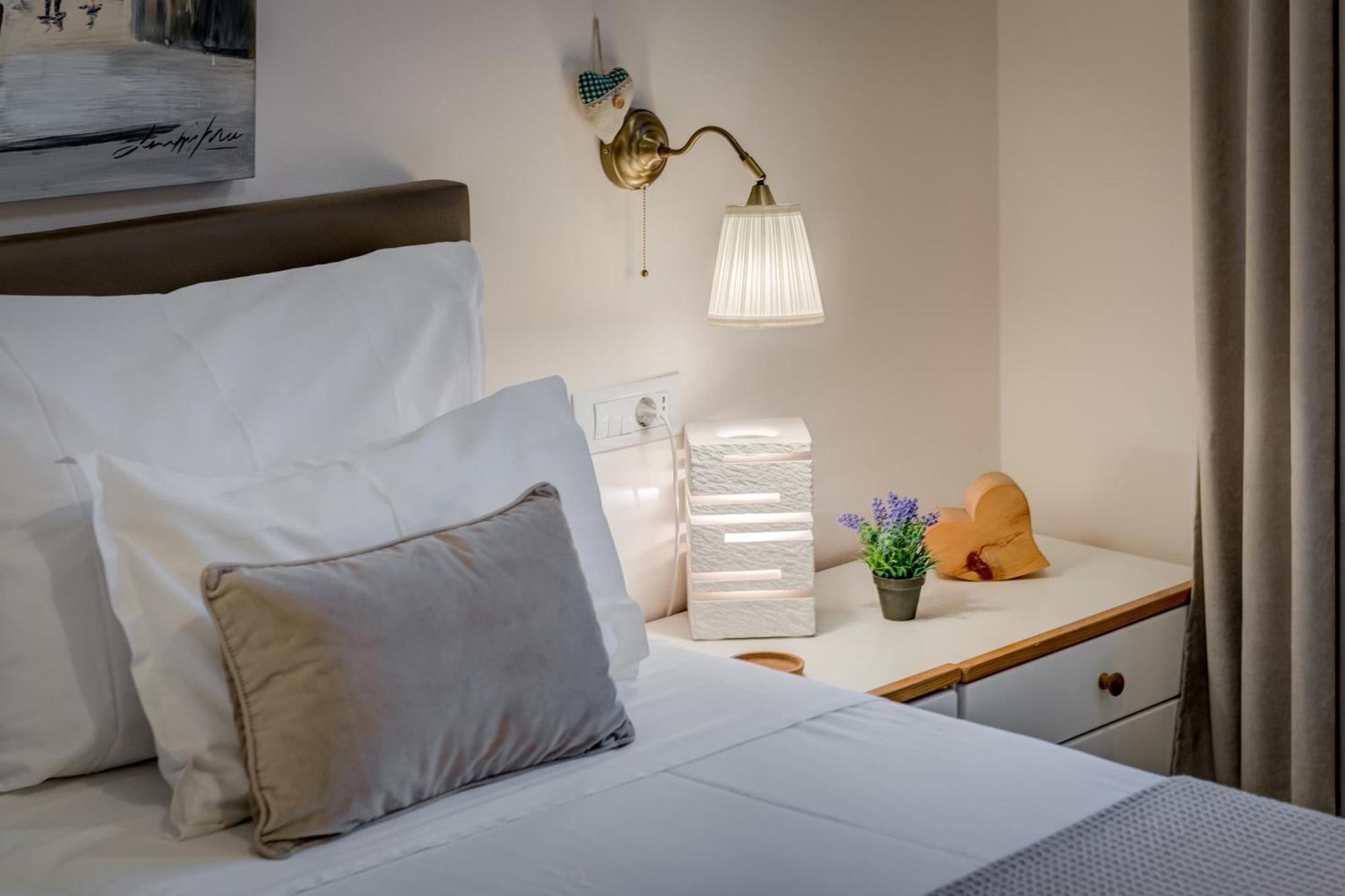 Victoria Luxury - Downtown 4*