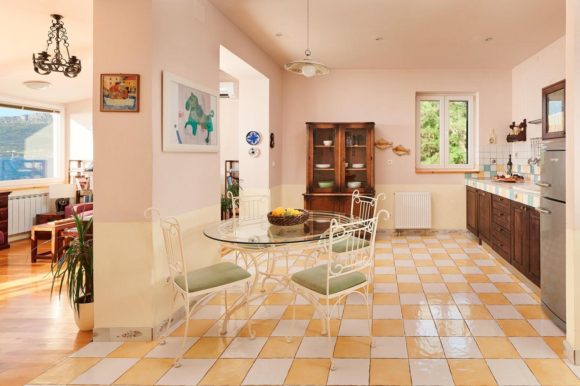 Sun Hills 8 Apartment *