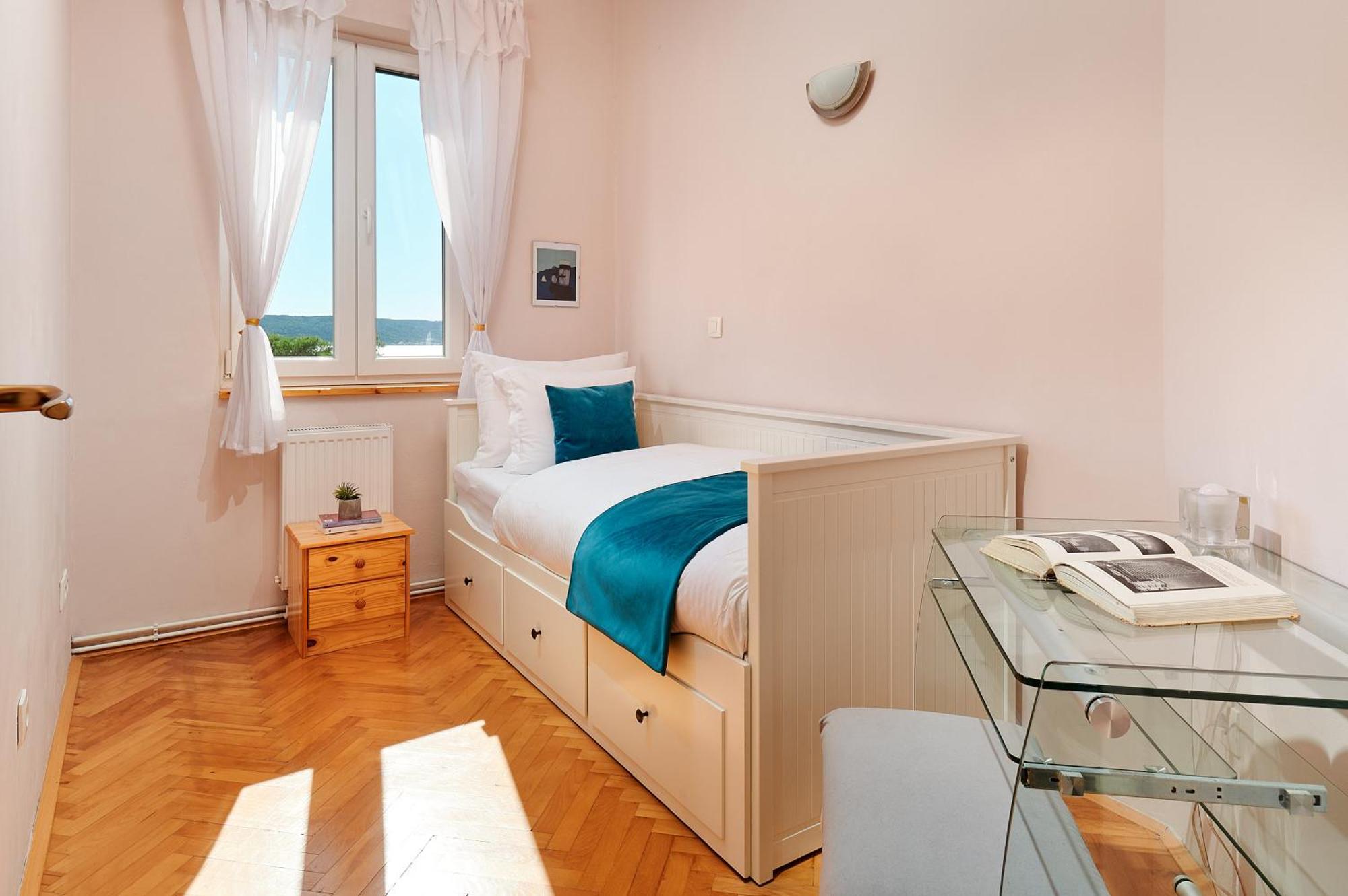Apartment Sun Hills 8 *