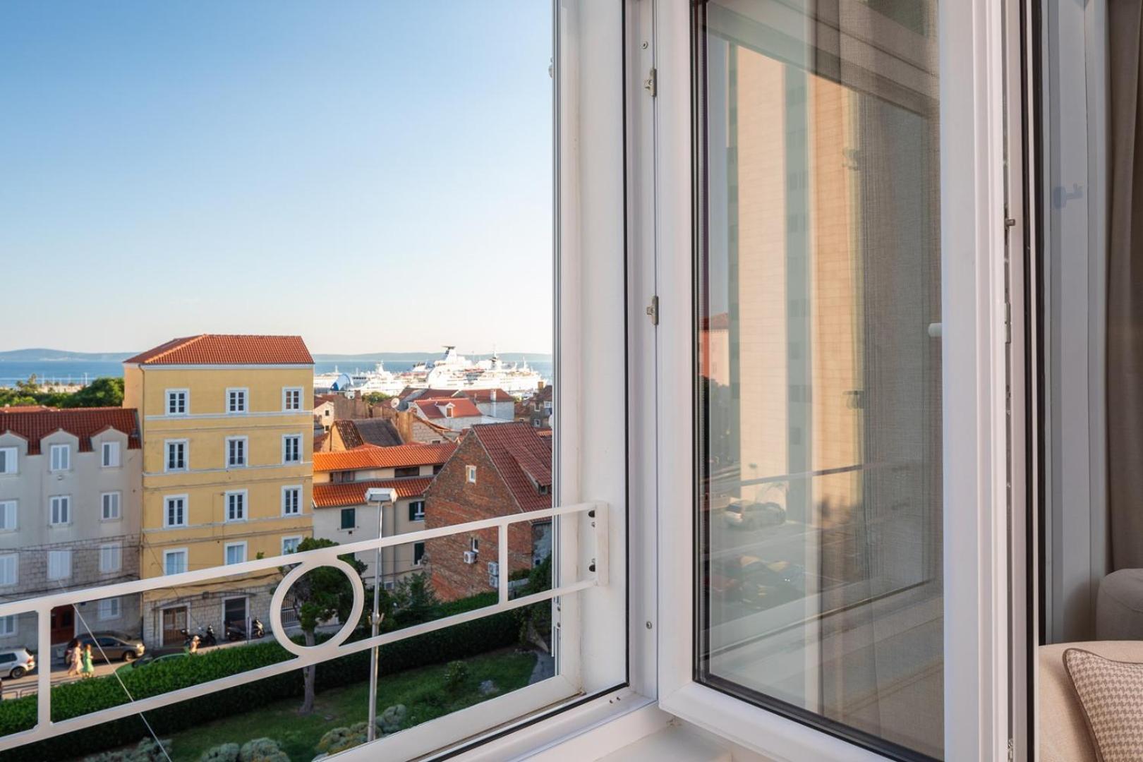 Luxury Le Prestige Few Minutes From Split's Iconic Waterfront Split