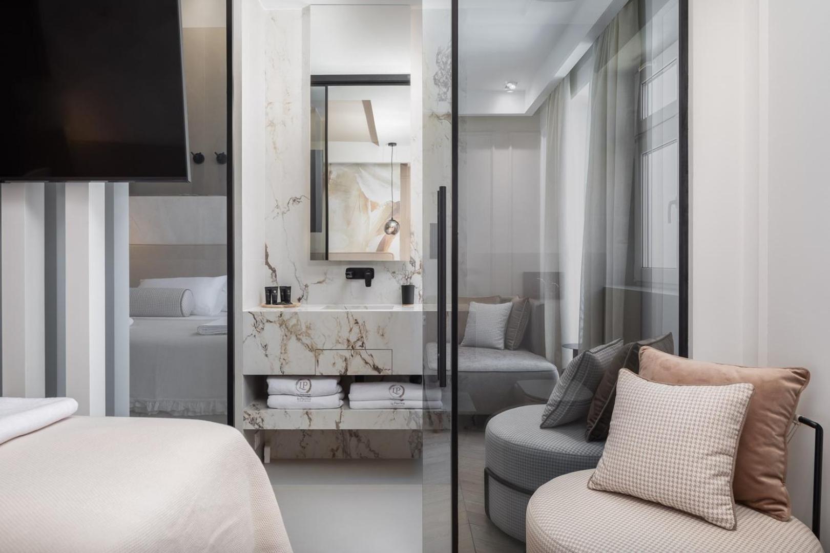 Luxury Le Prestige Few Minutes From Split's Iconic Waterfront Gasthuis
