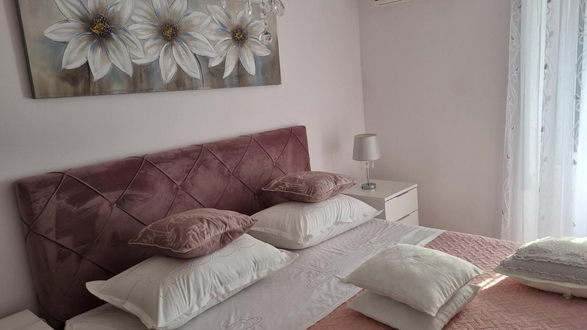 Vestibul Apartment Split