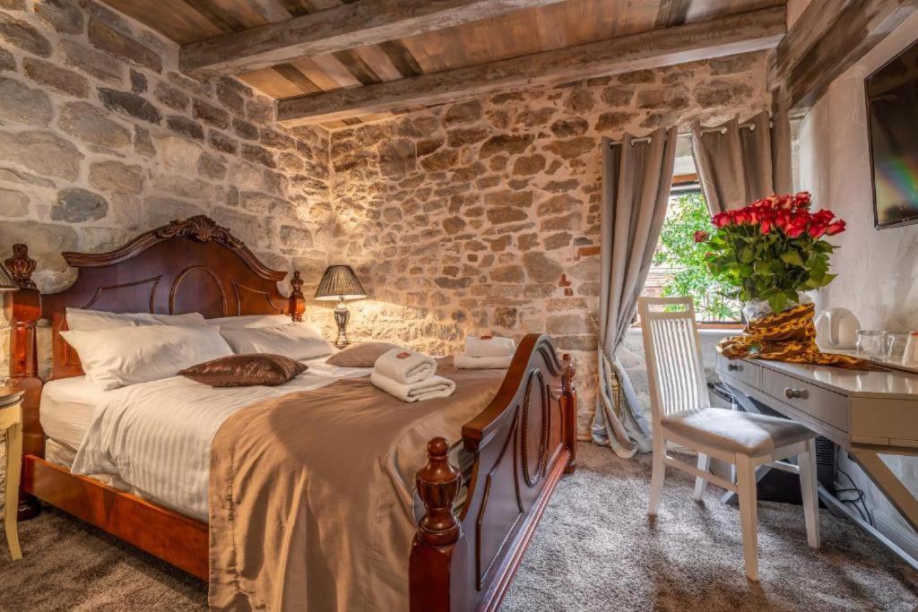 Historic Plaza Varos (adults Only) 4* Split