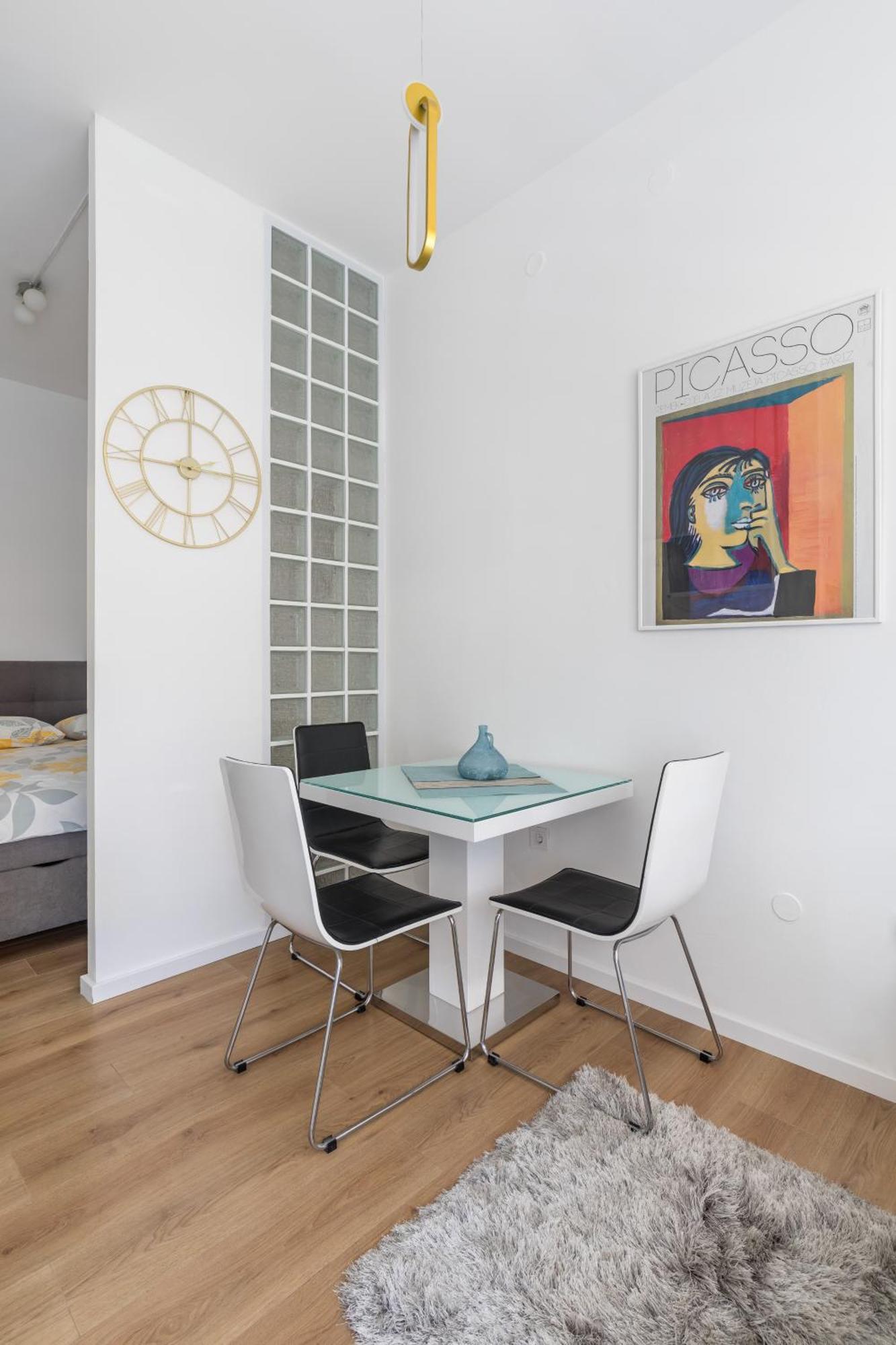 Apartment Modern Studio Near Znjan Beach