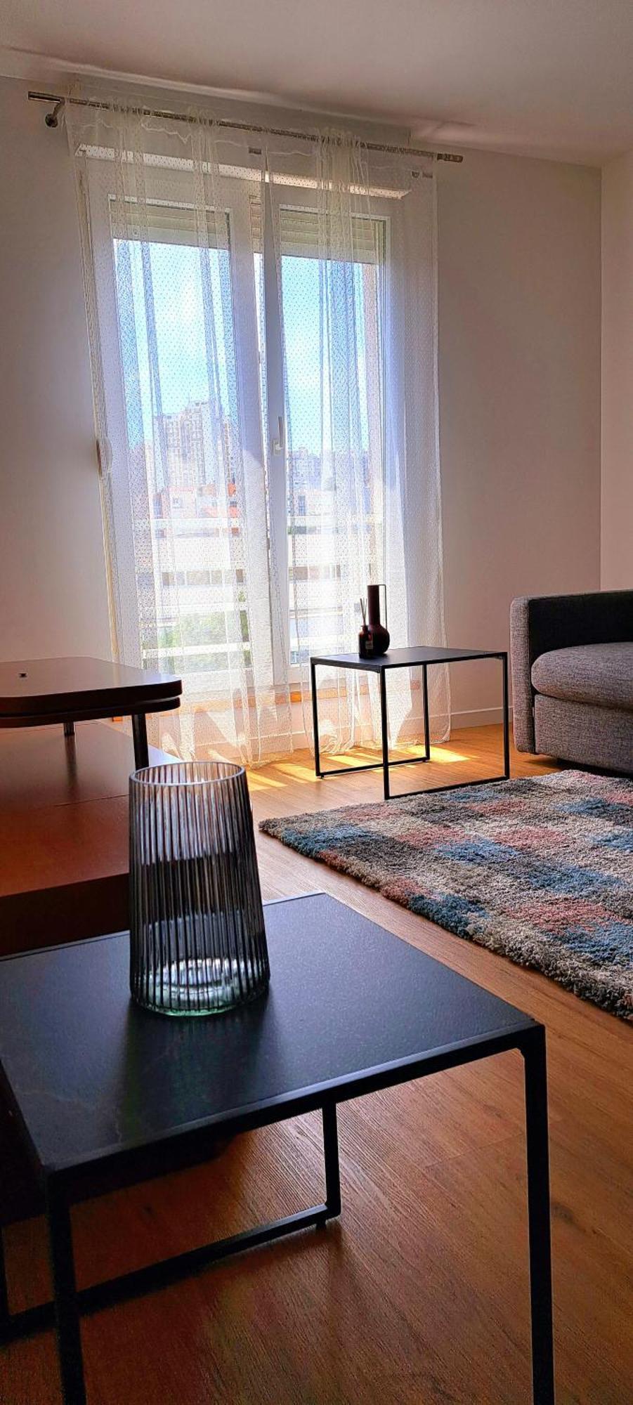 Little Sunlight Oasis Apartment Split