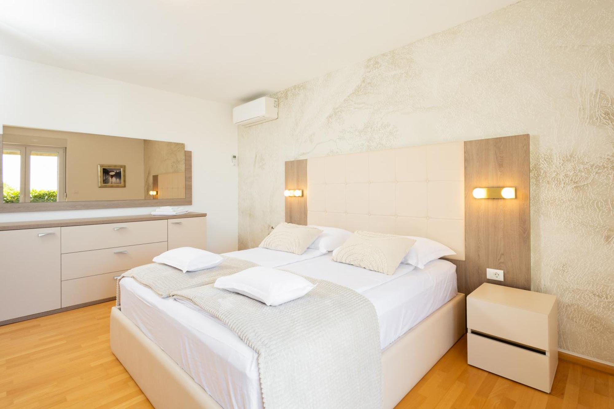 Apartment Leonarda *** *