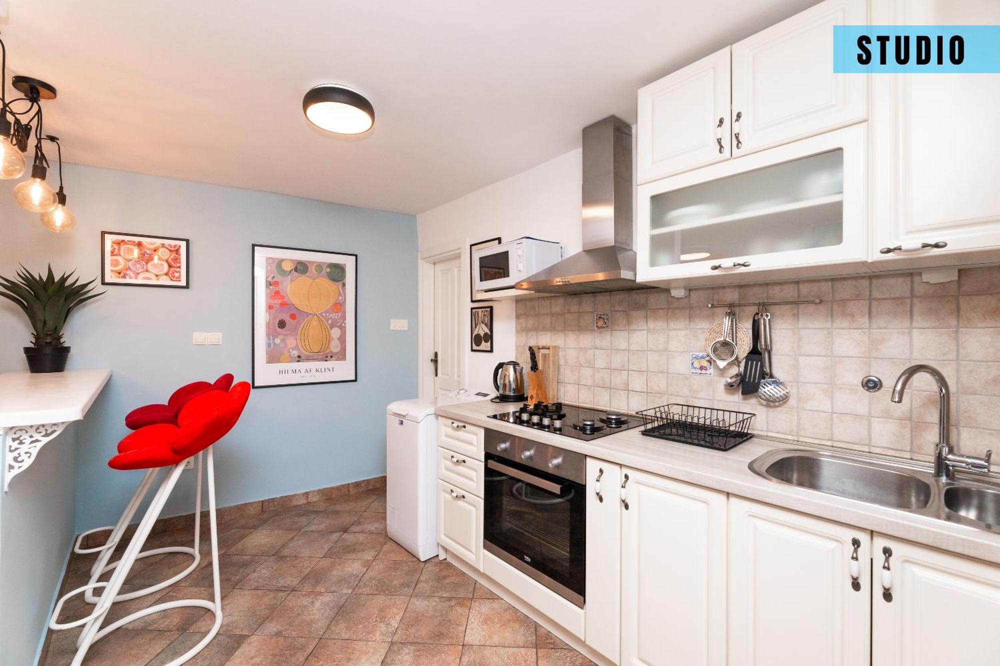Apartment & Split-two Different Units! *