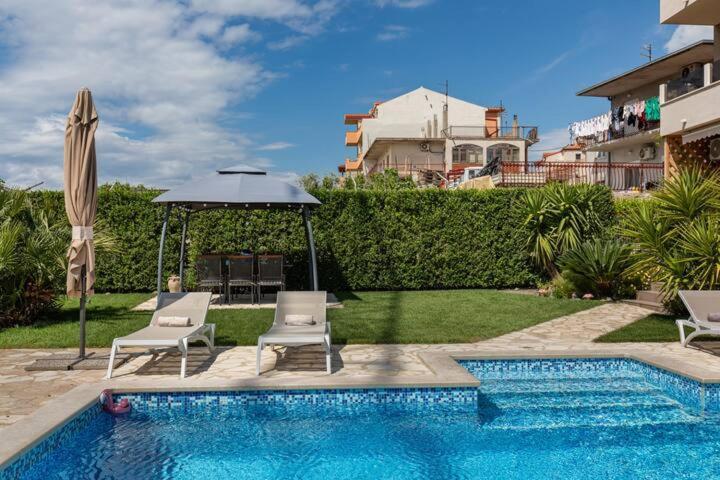 Sunny Garden Adria Apartment Split