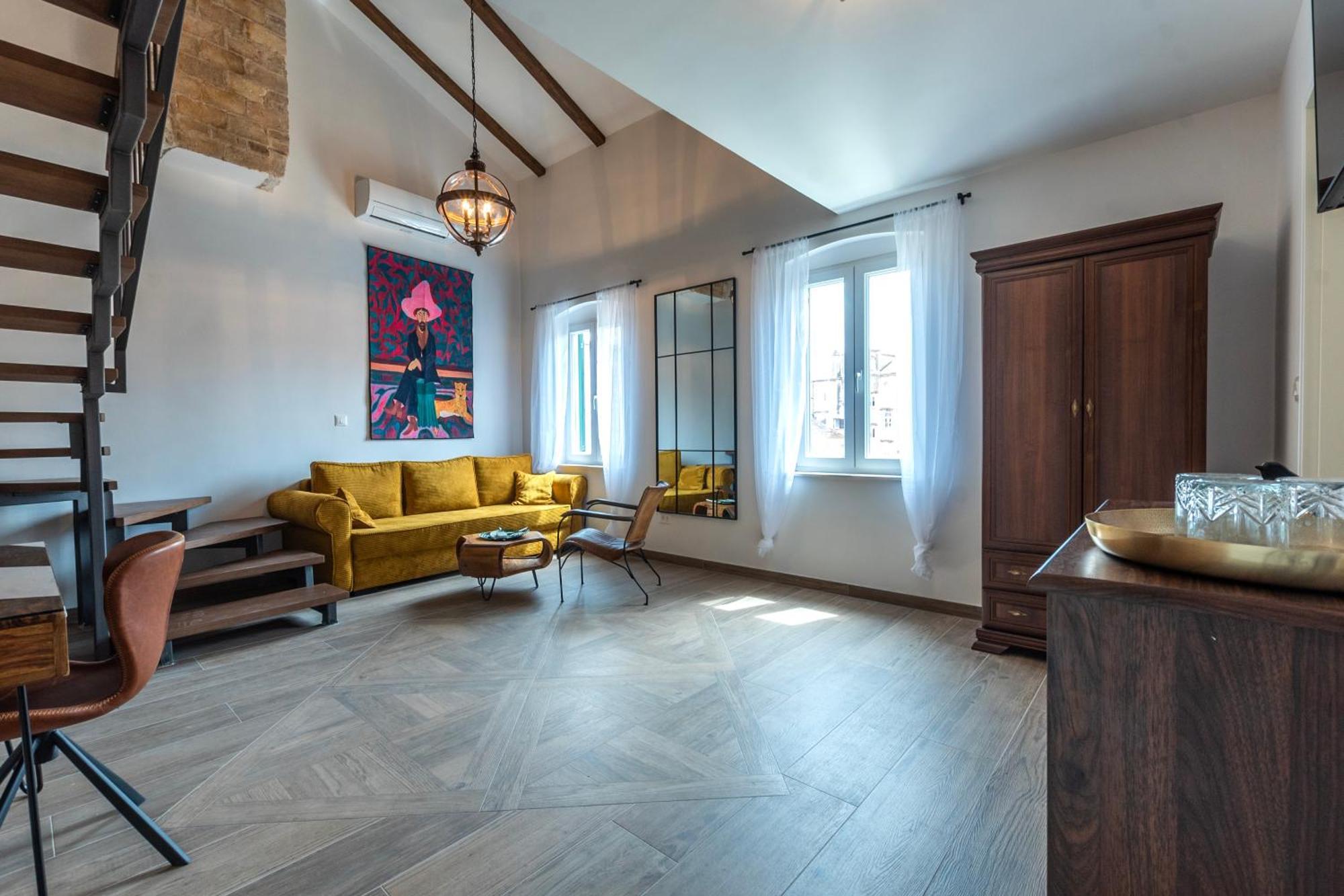 Marasovic Residence & Deluxe Apartments
