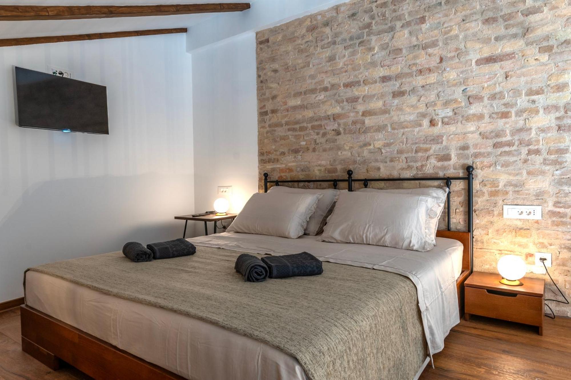 Marasovic Residence & Deluxe Apartments *