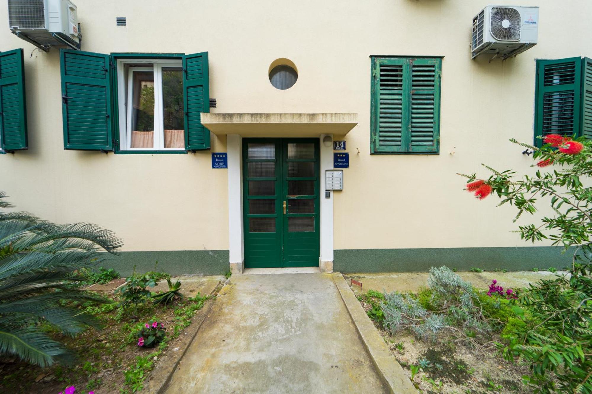 Luxury And Silente Bacvice 4*