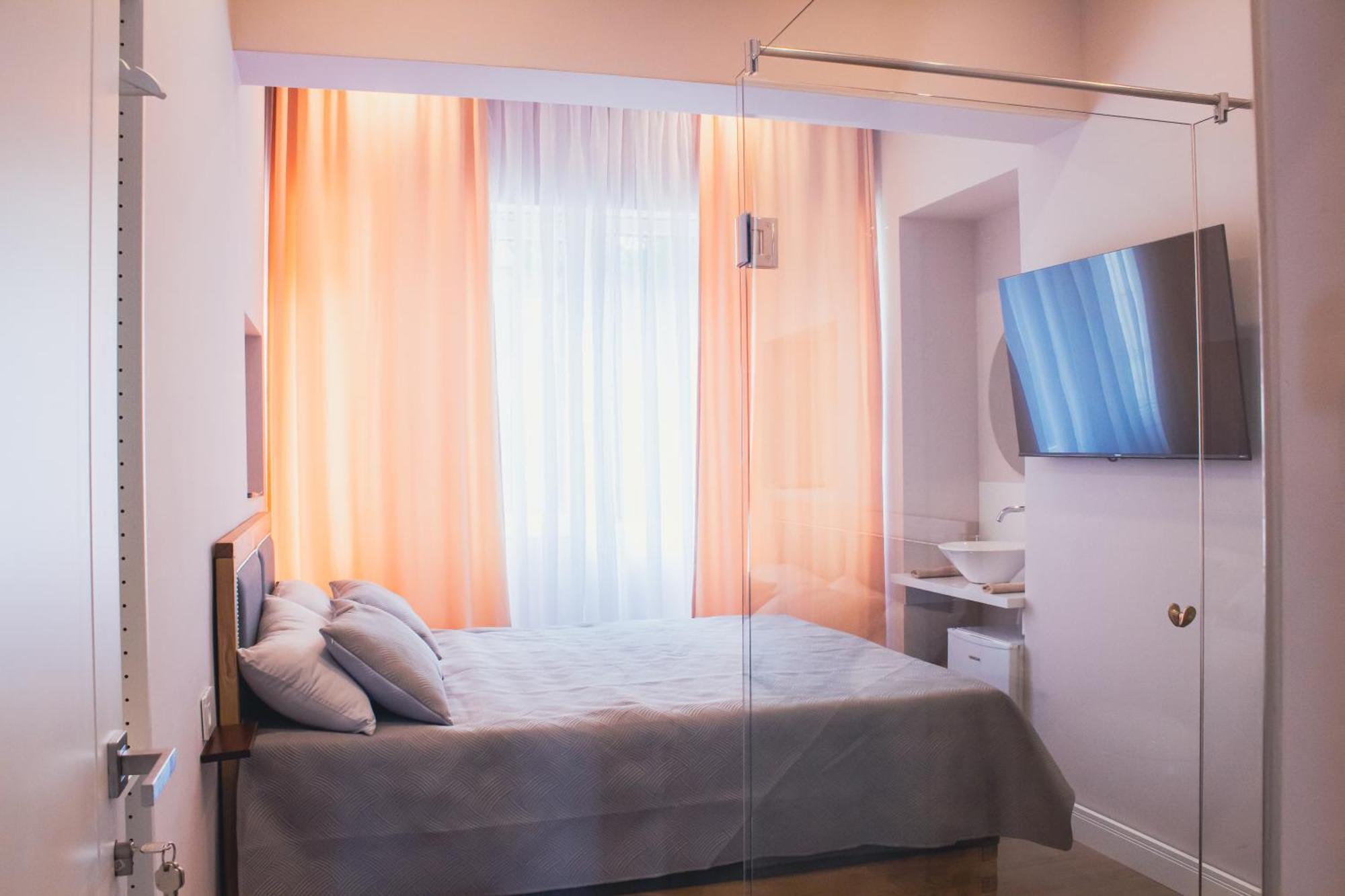 Luxury Seaside House Noble- Location In Town Guest house *