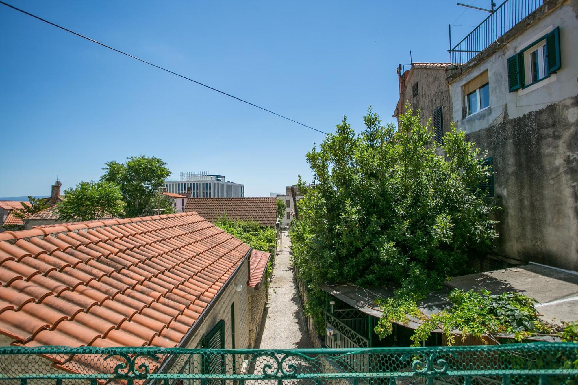Garden 3* Split