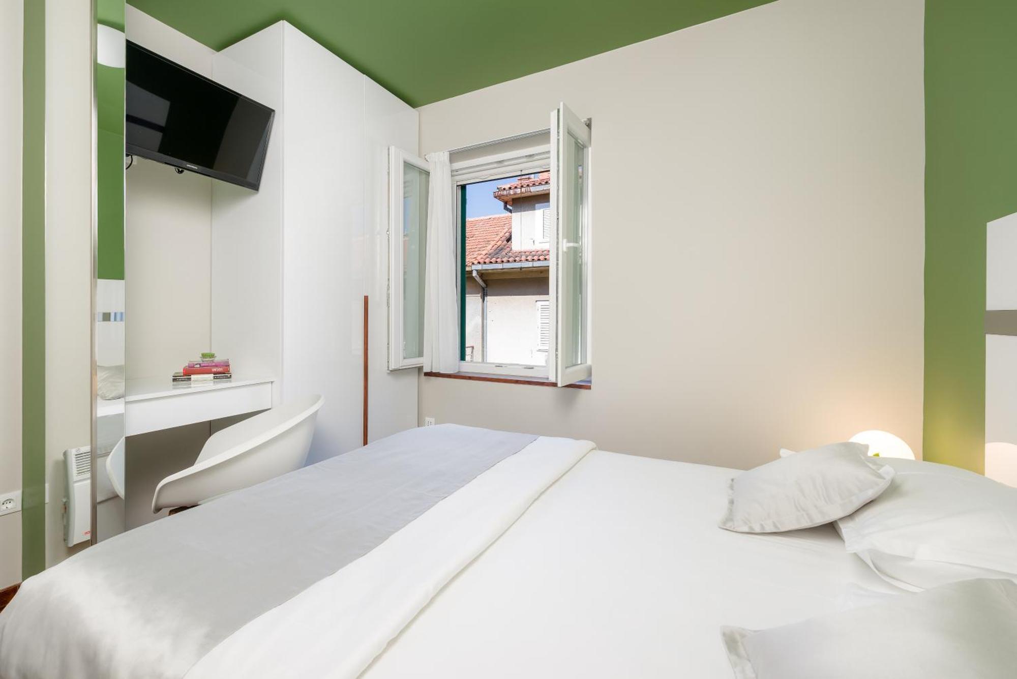 Luxury And Silente Bacvice 4*