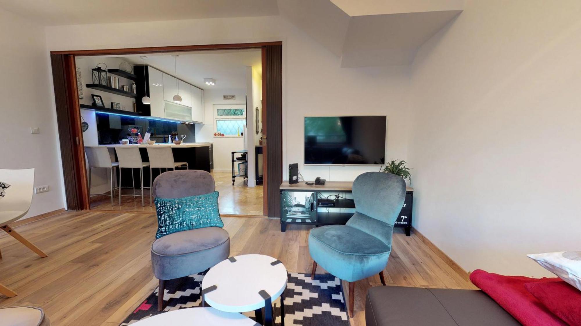 17 Ljubav Place Apartment *