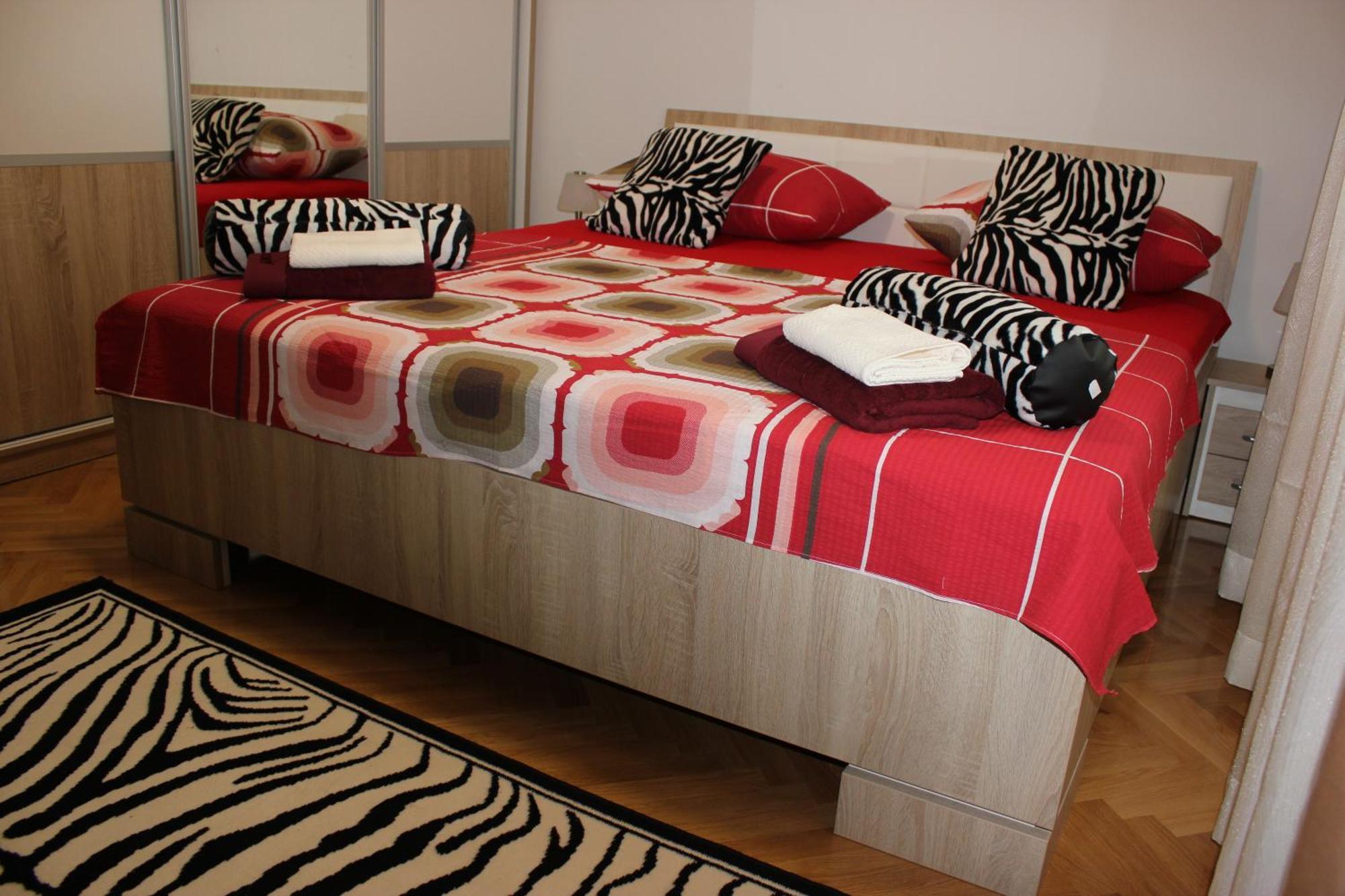 Guest house Deluxe Manuela With Balcony Center