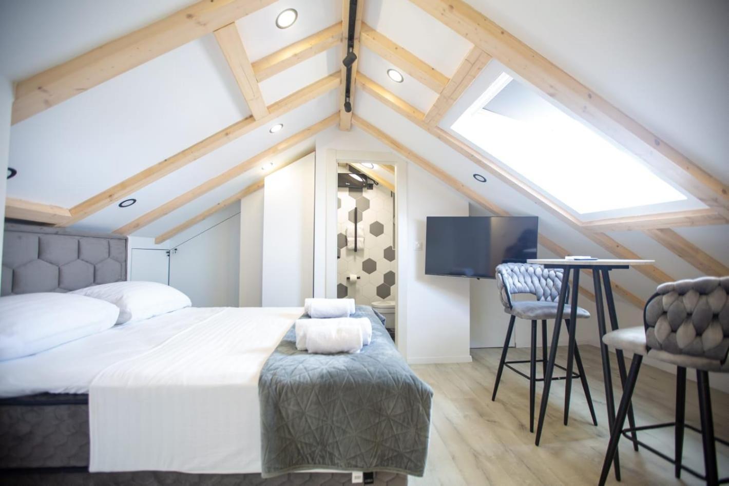 Katy Guest house