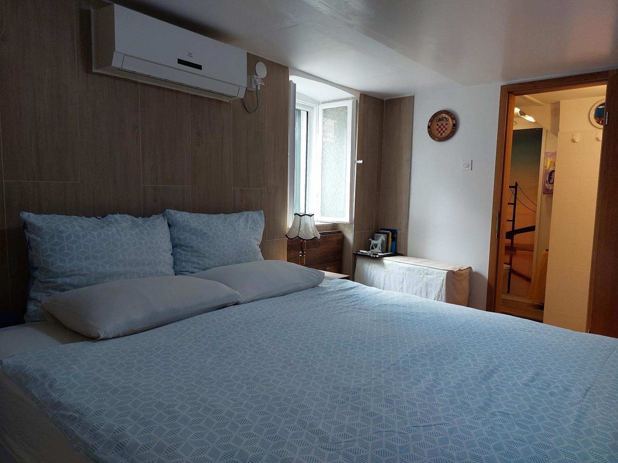 Gasthuis Rm Antonio On Dumanica St - En-suite Rm 5 Min To The Old Town Of