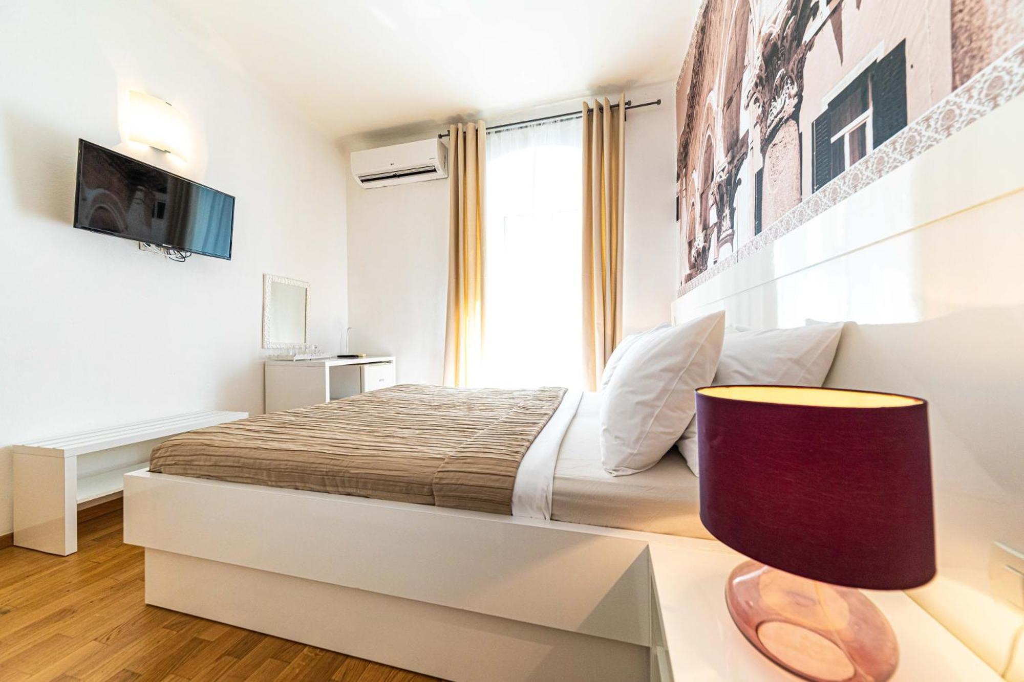 Riva 4*